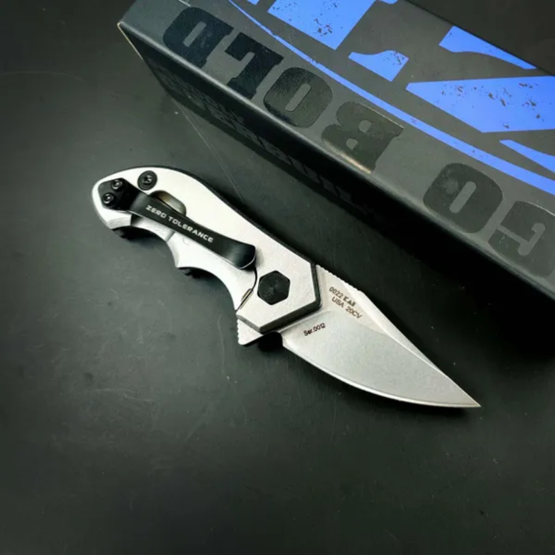 NEW Zero Tolerance 0022  Carbon Fiber and Titanium Handles - Higo Knives™